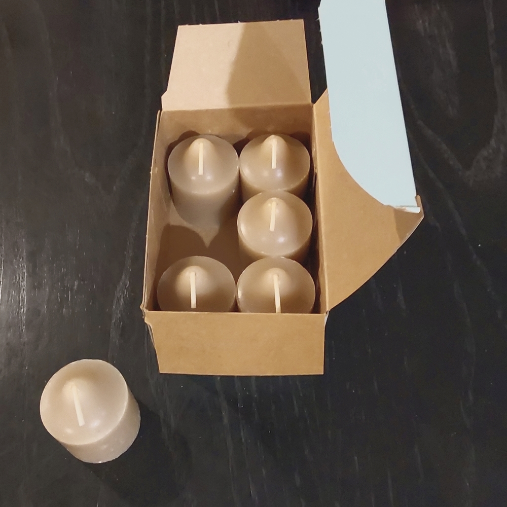 PartyLite Cedar Patchouli Round Votive Candles (6)